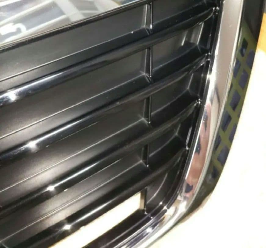 スペーシア　グリル　取付説明書付き