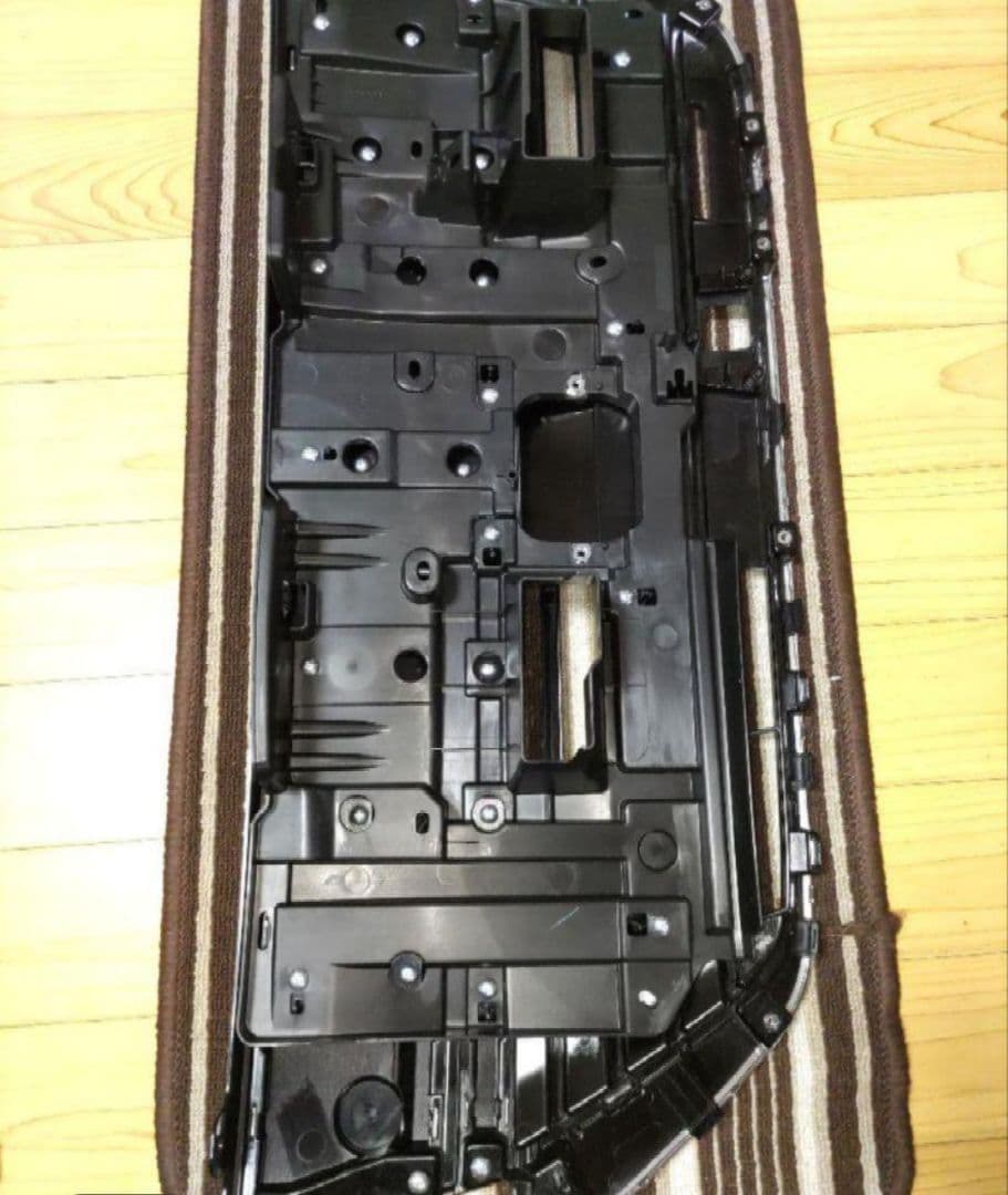 スペーシア　グリル　取付説明書付き