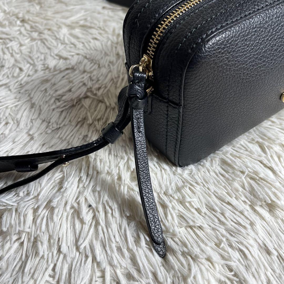 極美品✨JIMMY CHOO カメラバッグ ロゴ金具 ブラック
