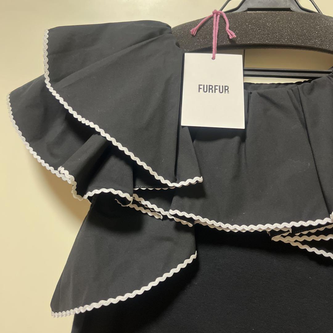 新品タグ付き　アンフィーロ　フリルペプラム　異素材ノースリーブ　ハリ艶　黒　M 楽天市場】PICCIN PERLA フロッキードットティアード
