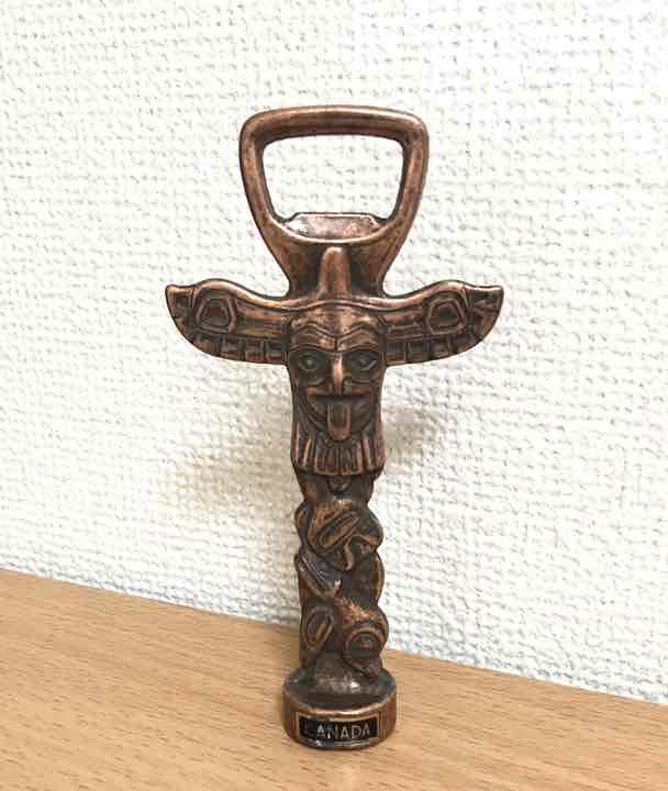 メルカリ へんな栓抜き トーテムポール あっかんべえ カナダ土産 カトラリー スプーン等 600 中古や未使用のフリマ メルカリ へんな栓抜き トーテムポール あっかんべえ カナダ土産 カトラリー スプーン等 600 中古や未使用のフリマ