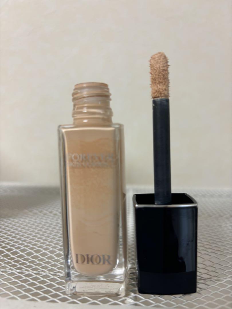 Dior コンシーラー 0.5N
