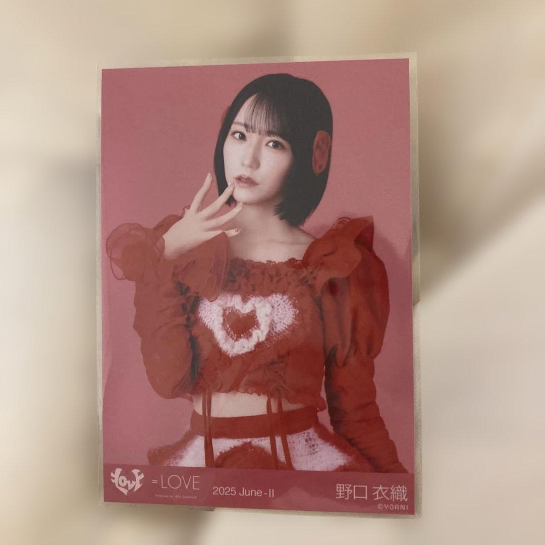 イコラブ 野口衣織 直筆 生写真 とくべチュ、して 野口衣織 直筆 イコラブ 生写真 とくべチュ、して MV衣装 - メルカリ