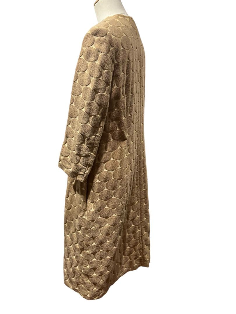 マルニ ベージュ