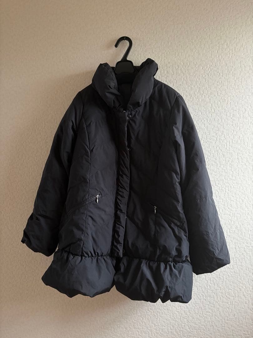 ローラアシュレイ　黒 ダウンジャケット