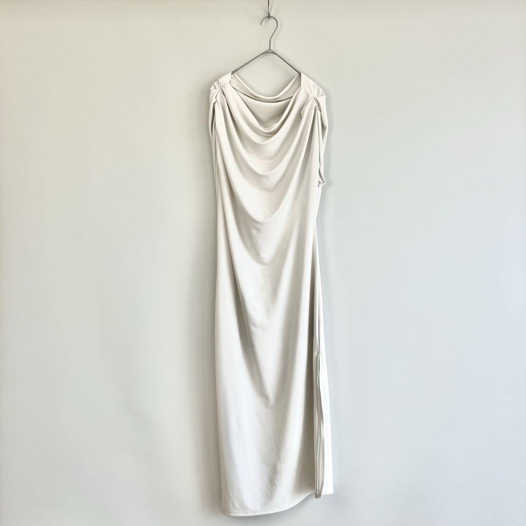 極美品 24SS アニュアンス ドレープデザインカットドレス 極美品 24SS アニュアンス ドレープデザインカットドレス - メルカリ