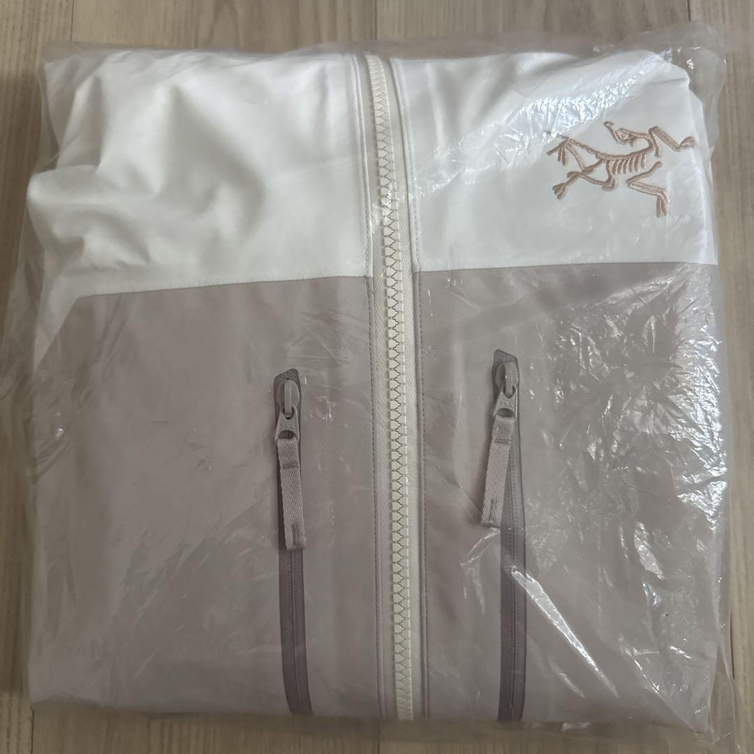 【レアカラー　タグ付き新品】ARC'TERYX Rush Jacket