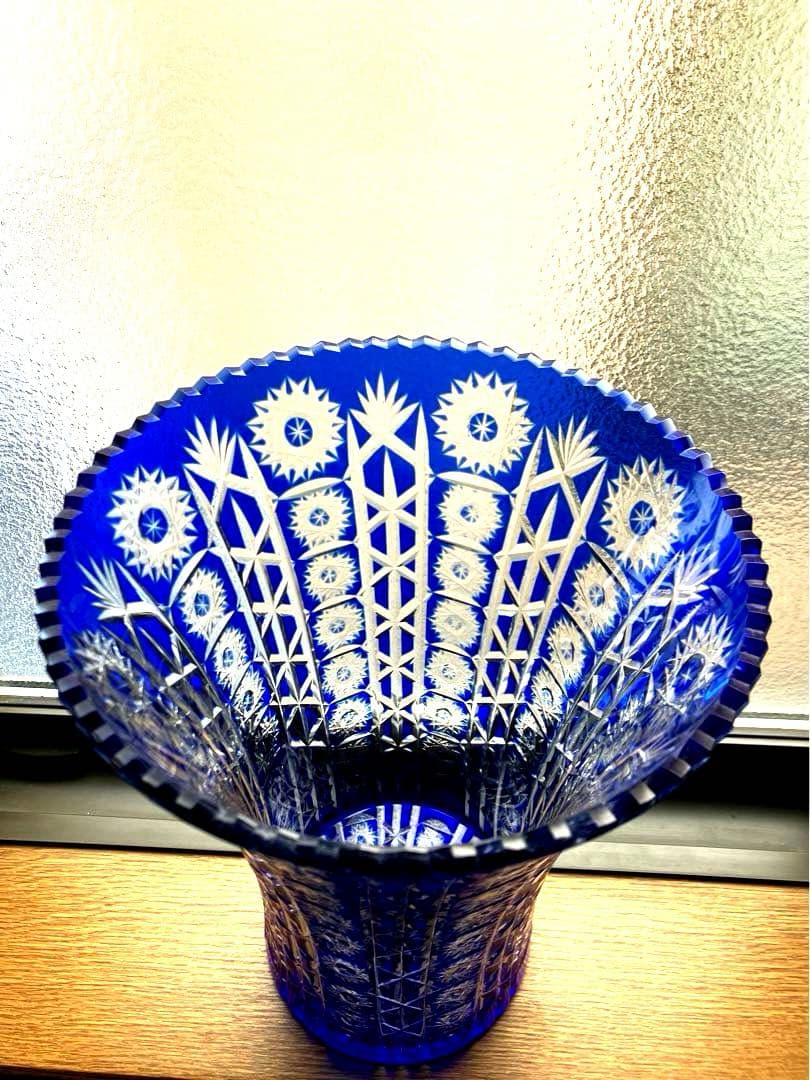 伝統工芸　青被せ切り子　フラワーベース