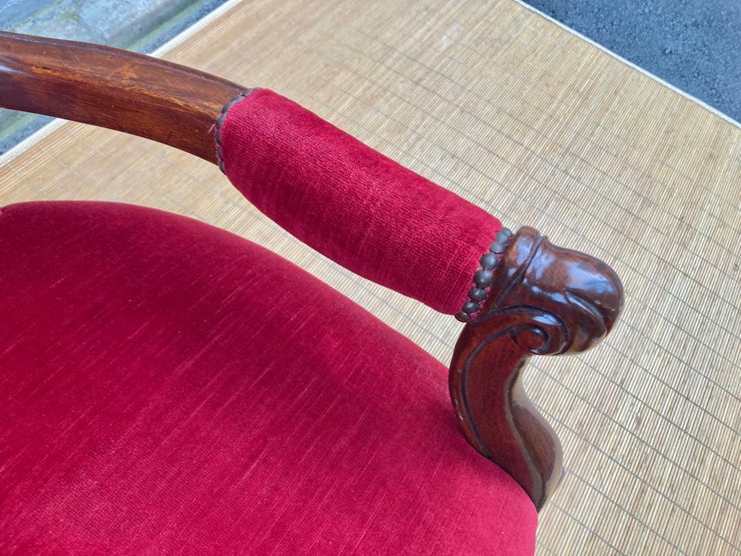 アンティーク調ソファやや傷や汚れあり