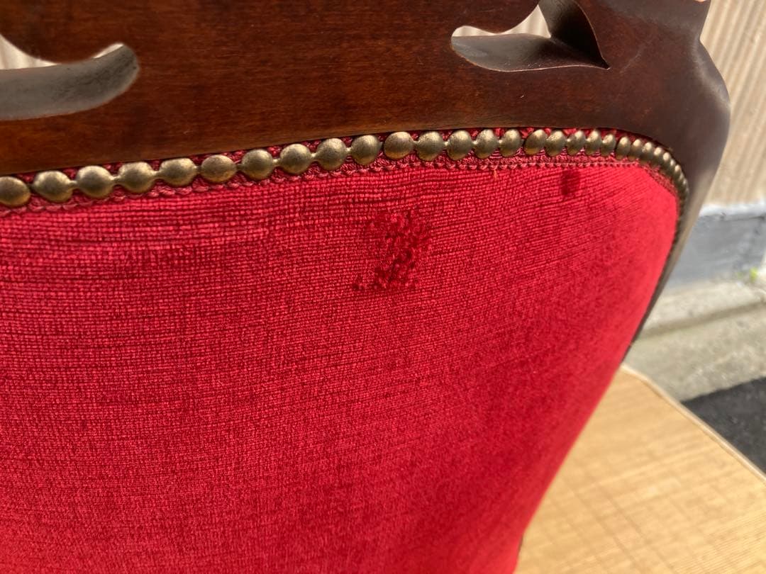 アンティーク調ソファやや傷や汚れあり