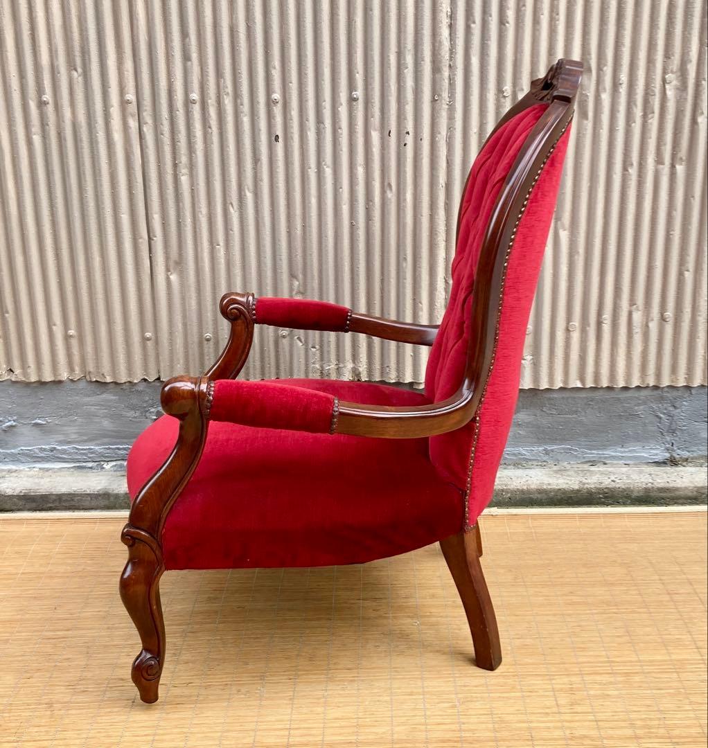 アンティーク調ソファやや傷や汚れあり