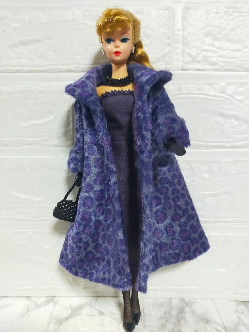 バービー服　460 フェイクファーコートセット