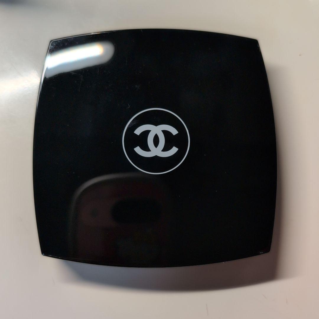 CHANEL アイシャドウとチークパレット 957 TENDRESSE お値下げ CHANEL アイシャドウパレット 957 TENDRESSE 限定版 - メルカリ