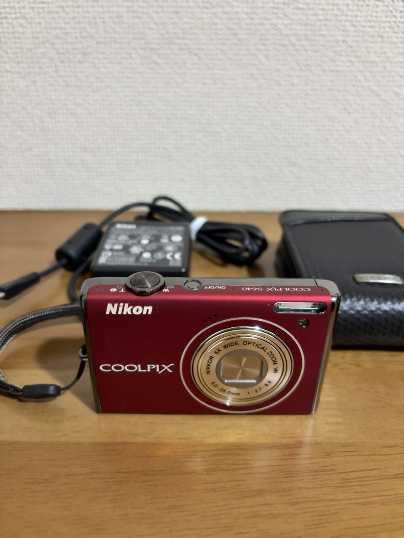 Nikon COOLPIX S640 レッド 【ケース、保護フィルム付き】