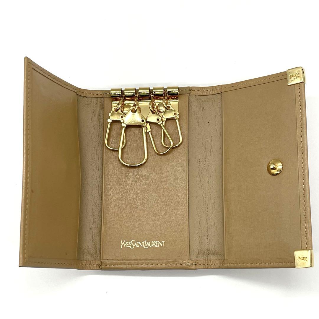 Yves Saint Laurent 4連キーケース コインケース ベージュ Yves Saint Laurent 4連キーケース コインケース ベージュ安価
