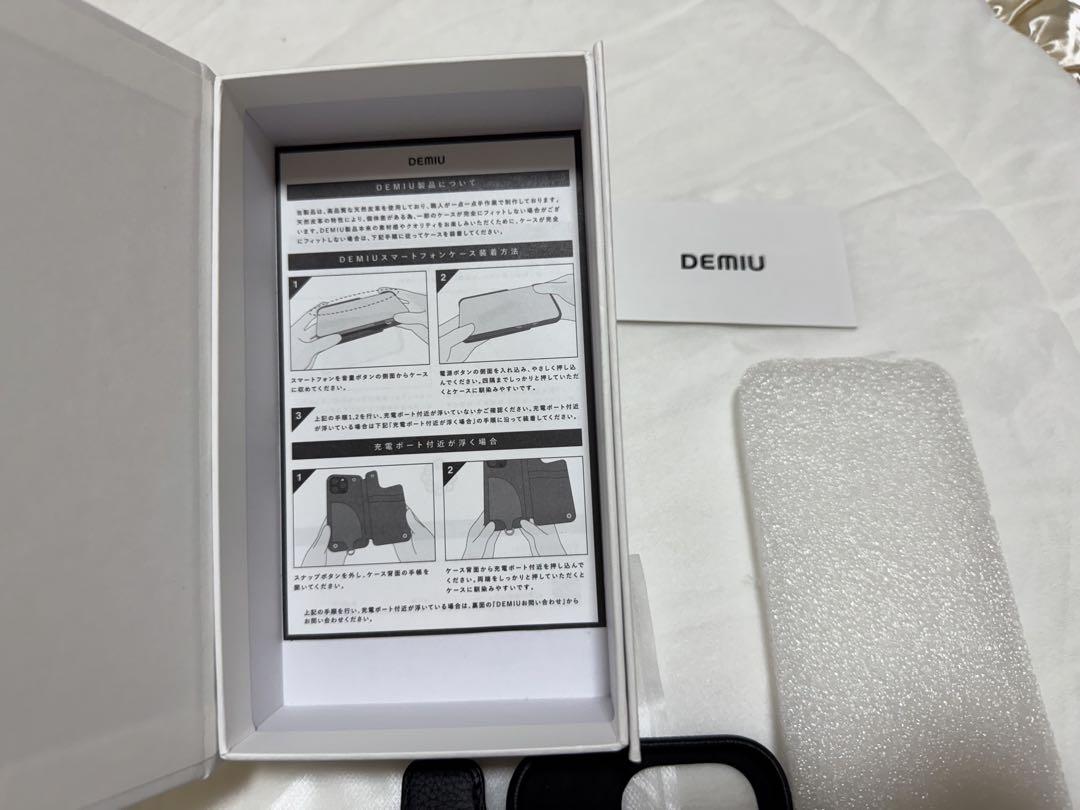 DEMIU iPhone 16 Pro用 ブラックレザー ケース