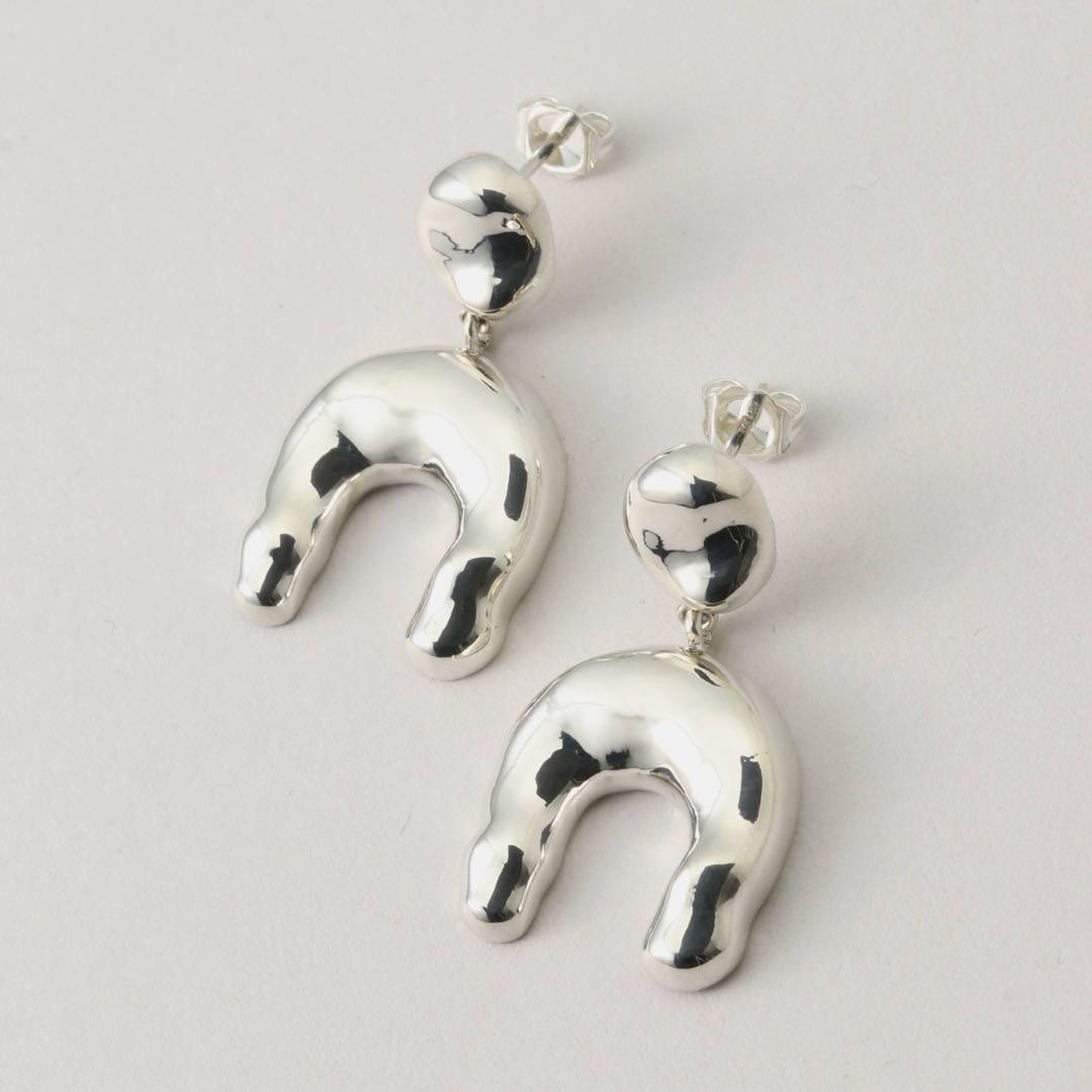 AGMESアグメス WISHBONE EARRINGS ピアス 美品