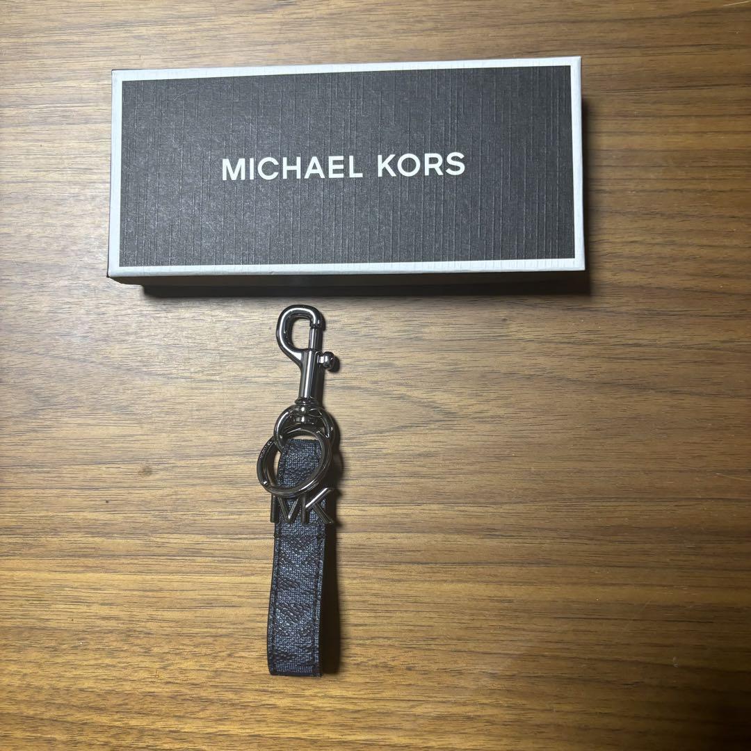 MICHAEL KORS マイケルコース カラビナ キーリング