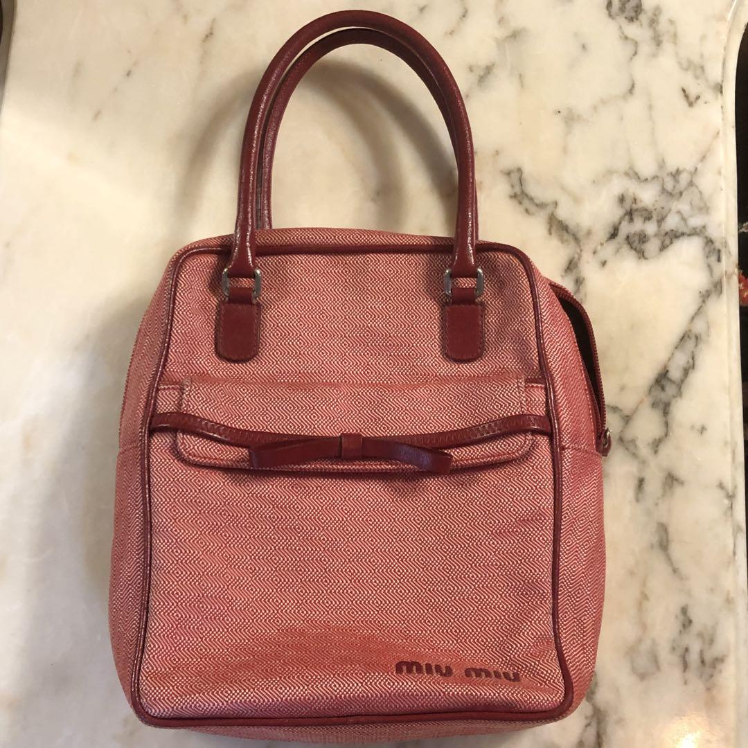 miumiu ミュウミュウ　ハンドバッグ