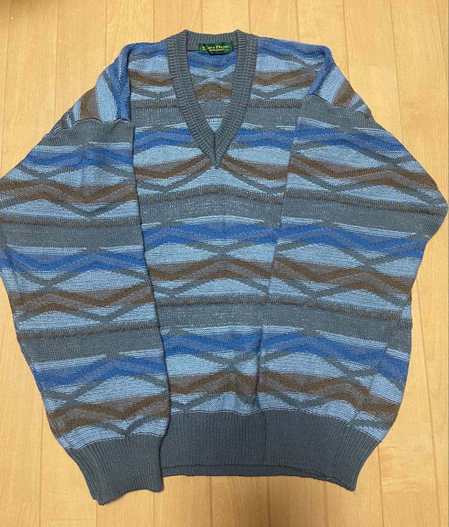 デザインニット　総柄　ヴィンテージ　レトロ　アート　奇抜　くすみカラー　グレー 5,590円