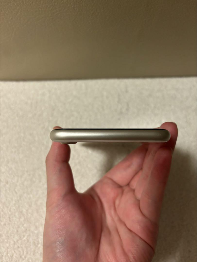 バッテリー100% 23年10月購入】iPhoneSE 第3世代 128GB
