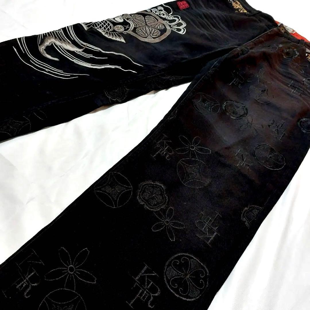 絡繰魂 デニム パンツ KARAKURI 刺繍 家紋 鯉 葵紋 サイズ34 絡繰魂 デニム パンツ KARAKURI 刺繍 家紋 鯉 葵紋 サイズ34