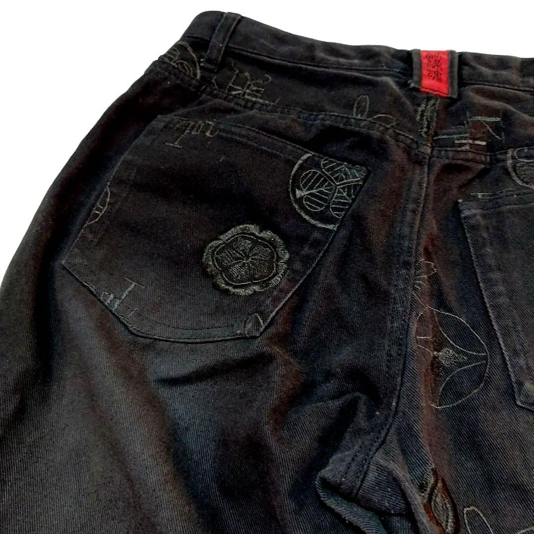絡繰魂 デニム パンツ KARAKURI 刺繍 家紋 鯉 葵紋 サイズ34 絡繰魂 デニム パンツ KARAKURI 刺繍 家紋 鯉 葵紋 サイズ34