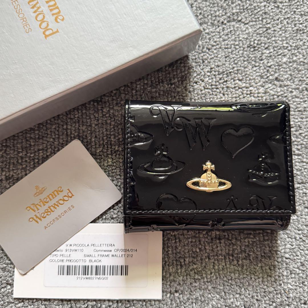 人気 Vivienne Westwood エナメル 三つ折財布 ブラック #1