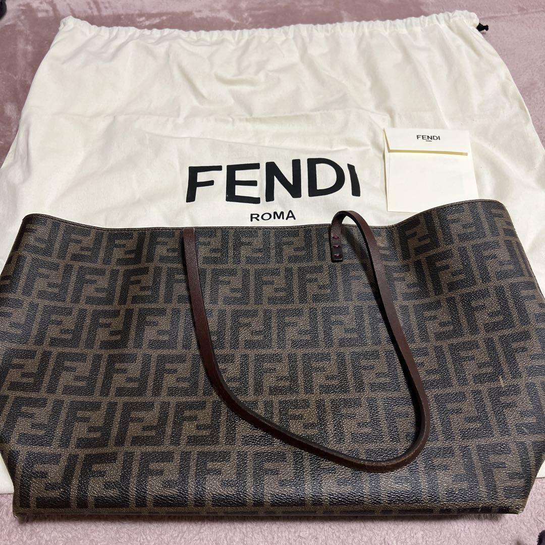 フェンディ　トートバッグ FENDI◇FENDI/フェンディ/トートバッグ/レザー/BLK/無地/8BH348