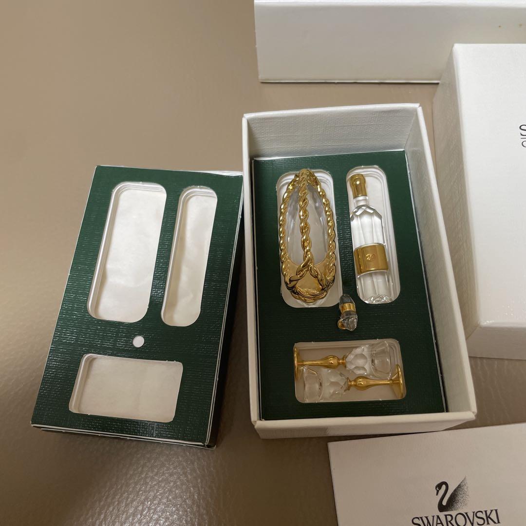 Swarovski Crystal Memories ワインボトルセット Swarovski Picnic Wine Set with Basket Crystal Memories