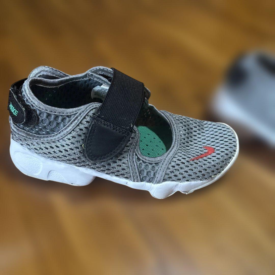 新品 19cm NIKE ナイキ エアリフト リフト キッズ