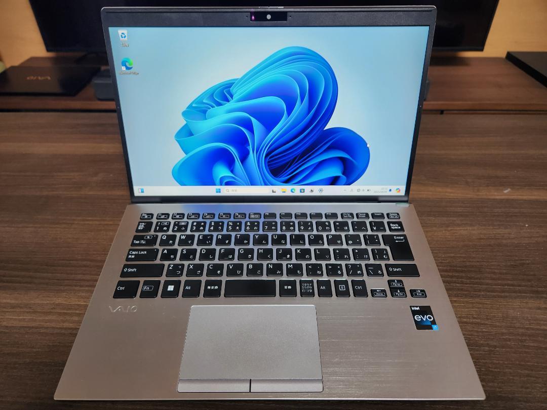 美品 VAIO SX14 i7-1260P 16GB 512GB Office他