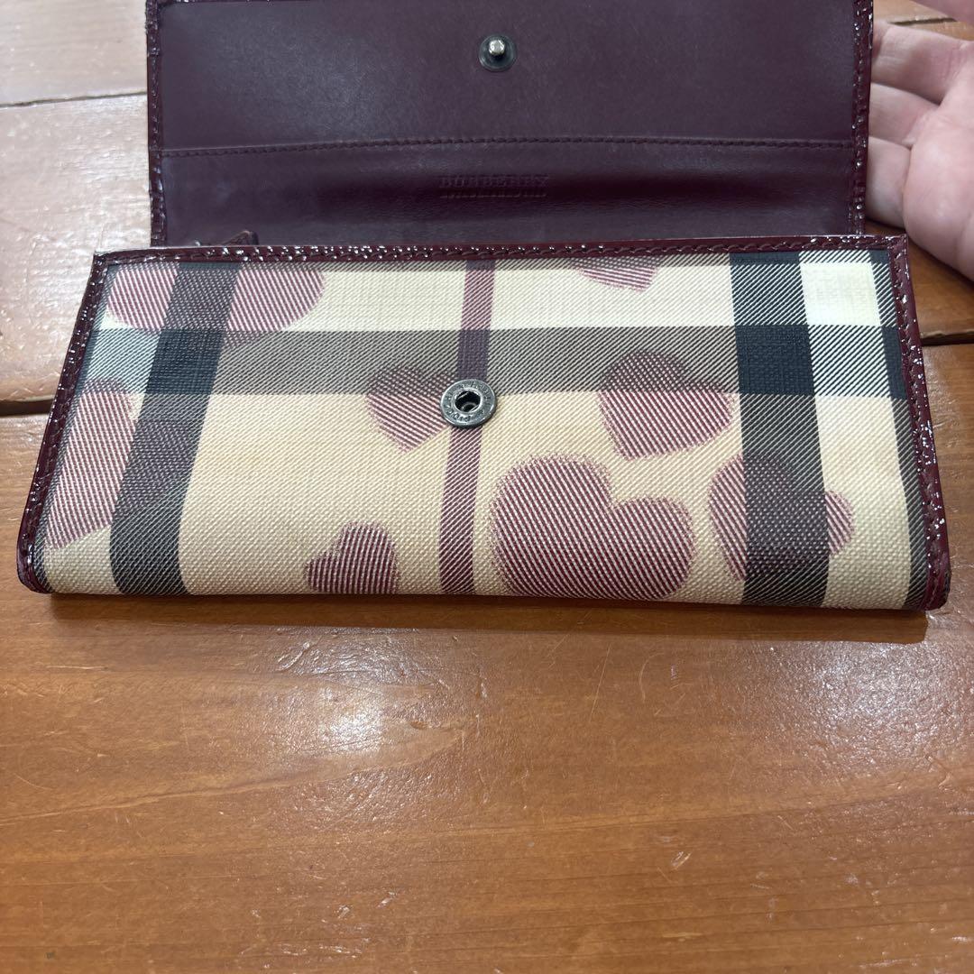 バーバリーハート柄チェック長財布 ベージュボルドー