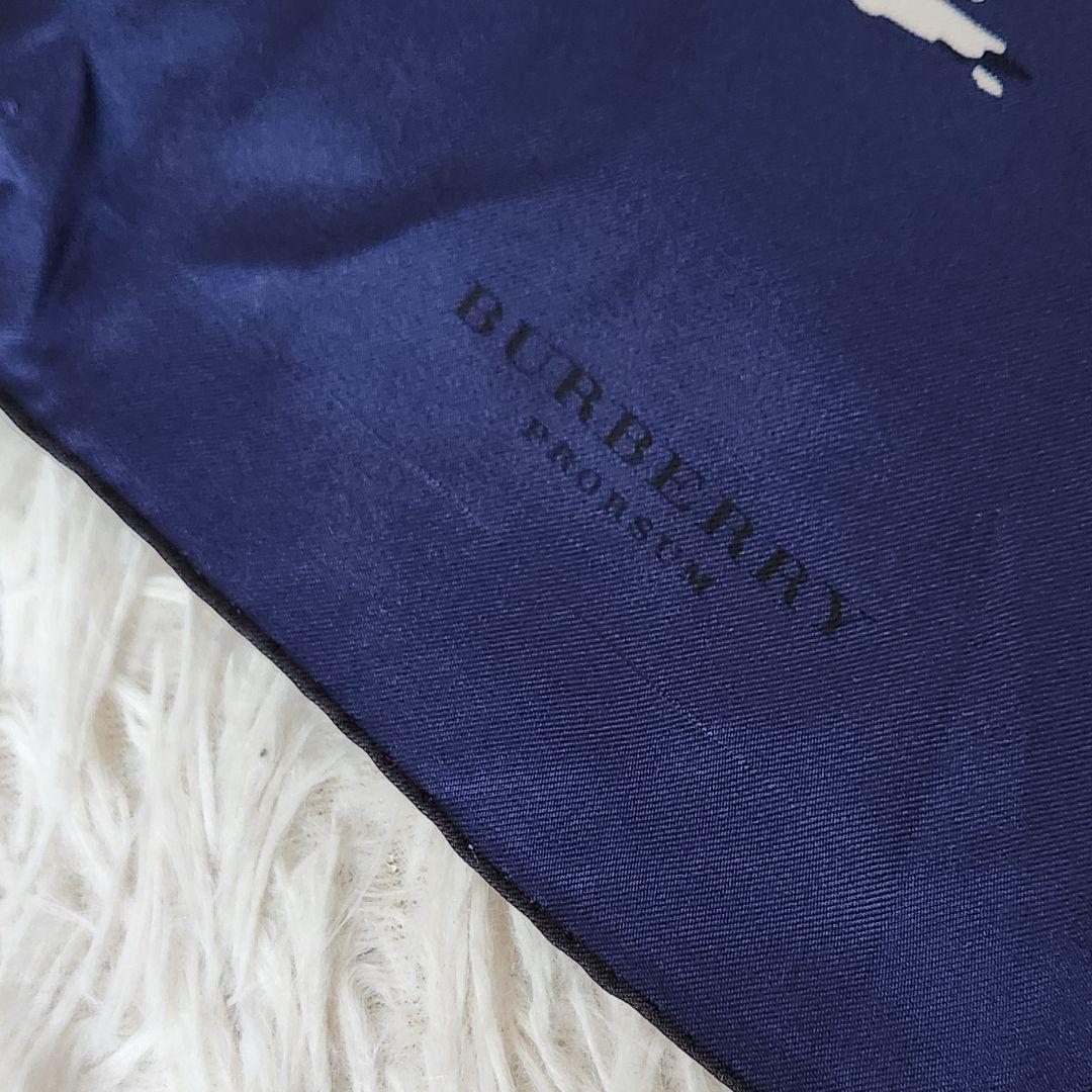 BURBERRY バーバリー プローサム ヴィンテージ シルクスカーフ ネイビー BURBERRY バーバリー プローサム ヴィンテージ シルクスカーフ