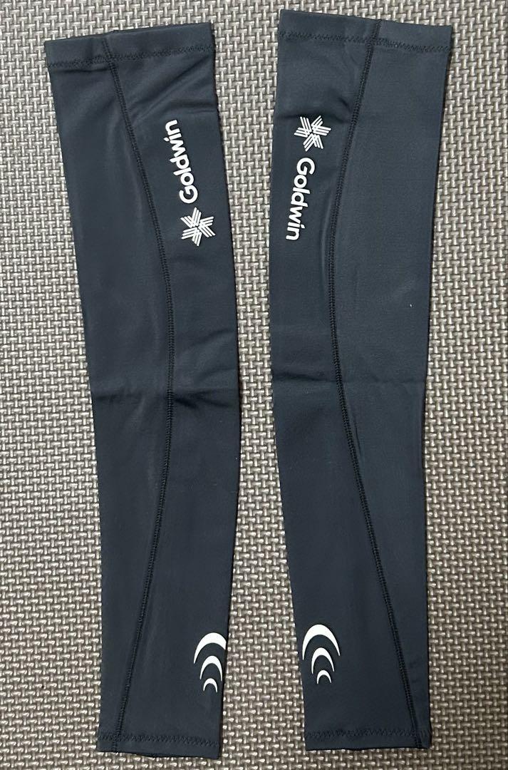 未開封品Goldwinアームスリーブ S ホワイト.ブラック Goldwin Inspiration Arm Sleeves S ブラック - メルカリ