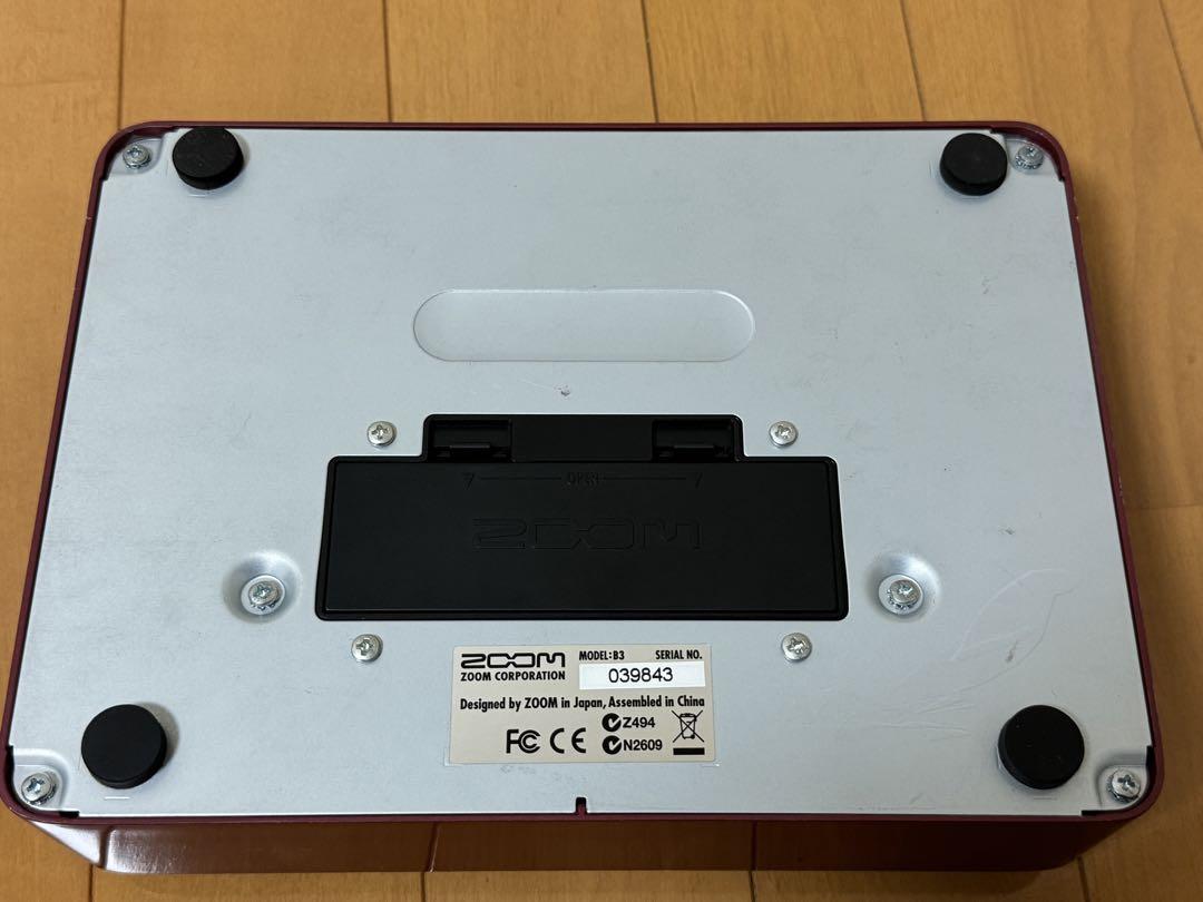 ☆★【タイムセール！】ZOOM B3 ベース用マルチエフェクター【廃盤】★☆
