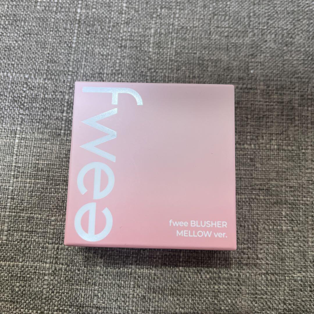 Fwee Blusher ラベンダーチーク