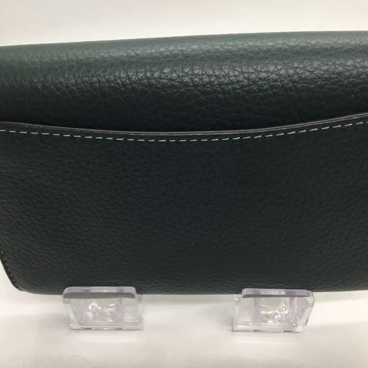 COACH コーチ ミディアム 濃い緑 ベルトバックル フラップ財布 F19