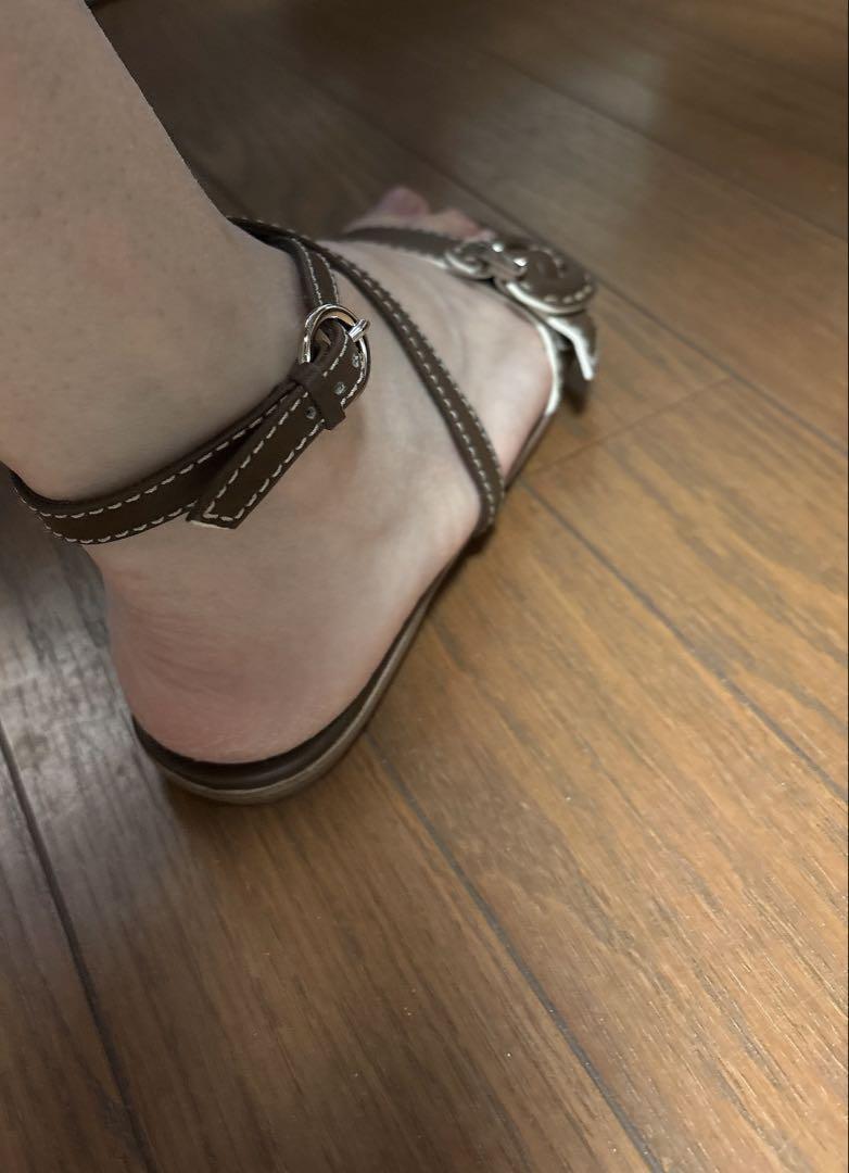 TOD´S （トッズ）アンクルストラップ サンダル