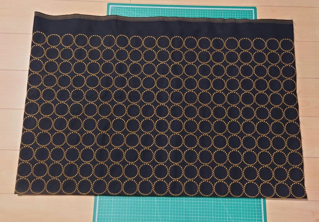 新色　ミナペルホネン タンバリン　dop 生地