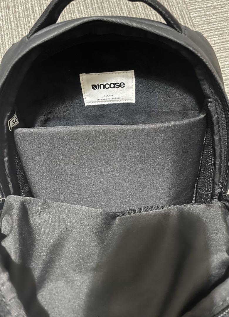 【incase】インケース　シティドット　バックパック