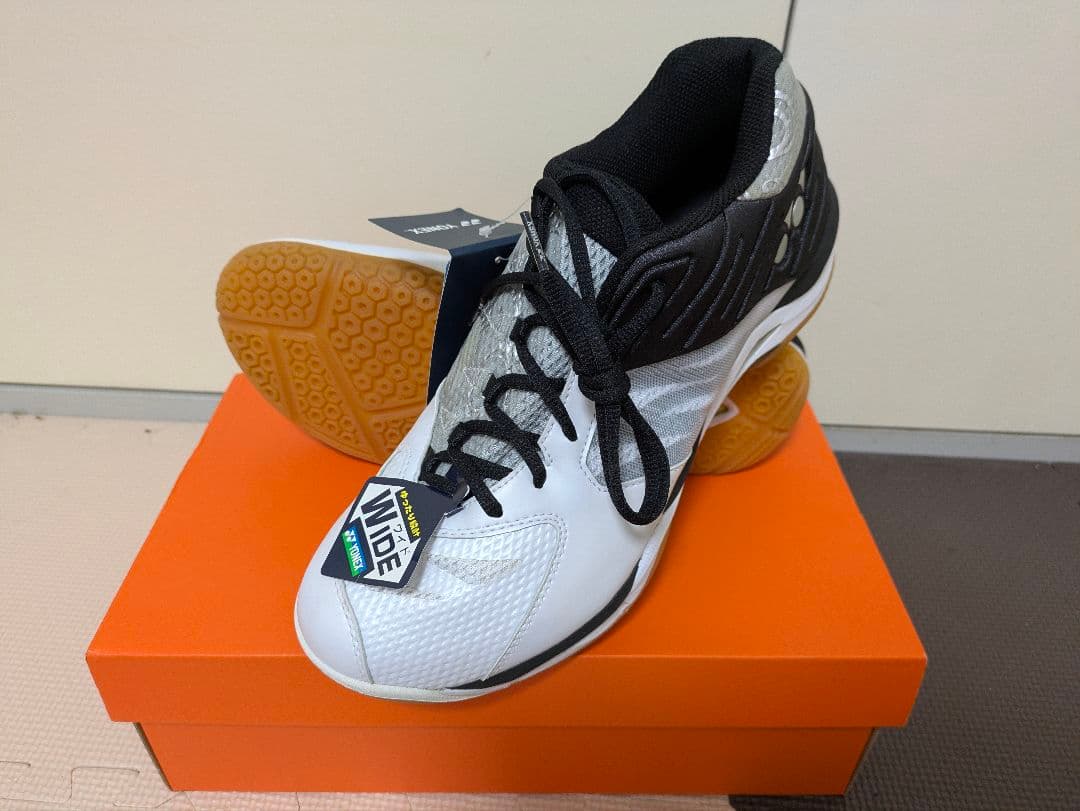 YONEX パワークッション コンフォート Z ワイド ミッド 28cm