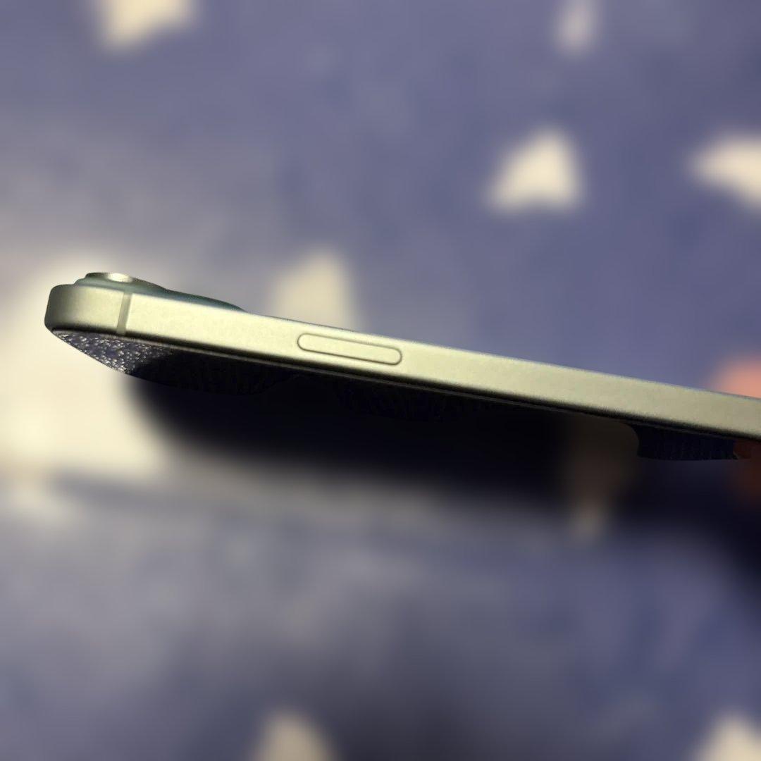 【不具合あり】Apple iPhone 15 グリーン 256GB