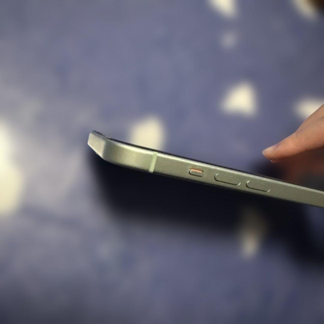 【不具合あり】Apple iPhone 15 グリーン 256GB