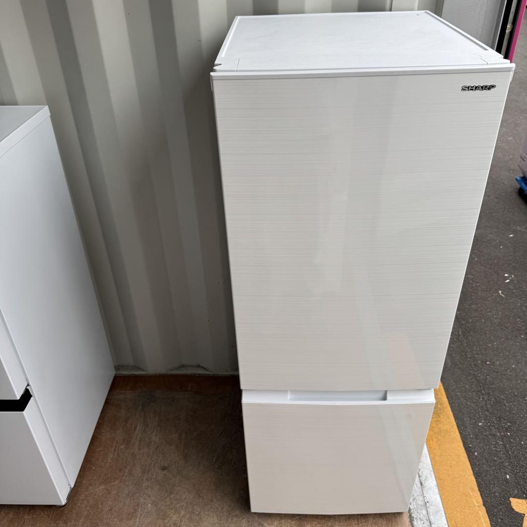 C7543★2022年製美品★シャープ 冷蔵庫 ホワイト 右.左開き 自動霜取り C7543☆2022年製美品☆シャープ 冷蔵庫 ホワイト 右.左開き 自動