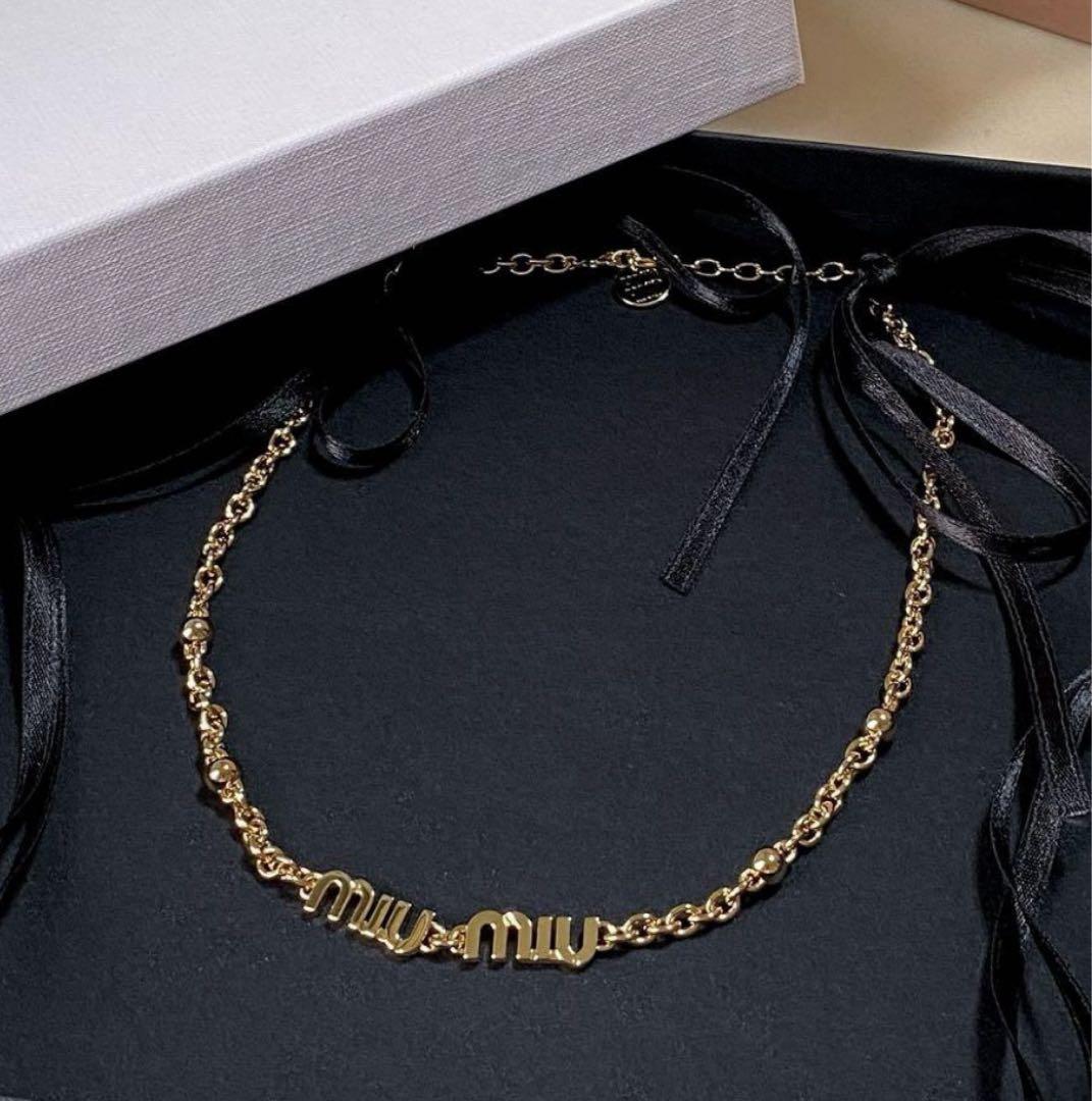 MIUMIU メタルネックレス ゴールド
