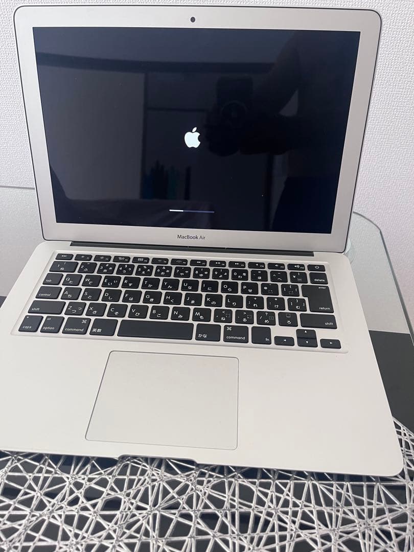 Air 13インチ目立った傷や汚れなし