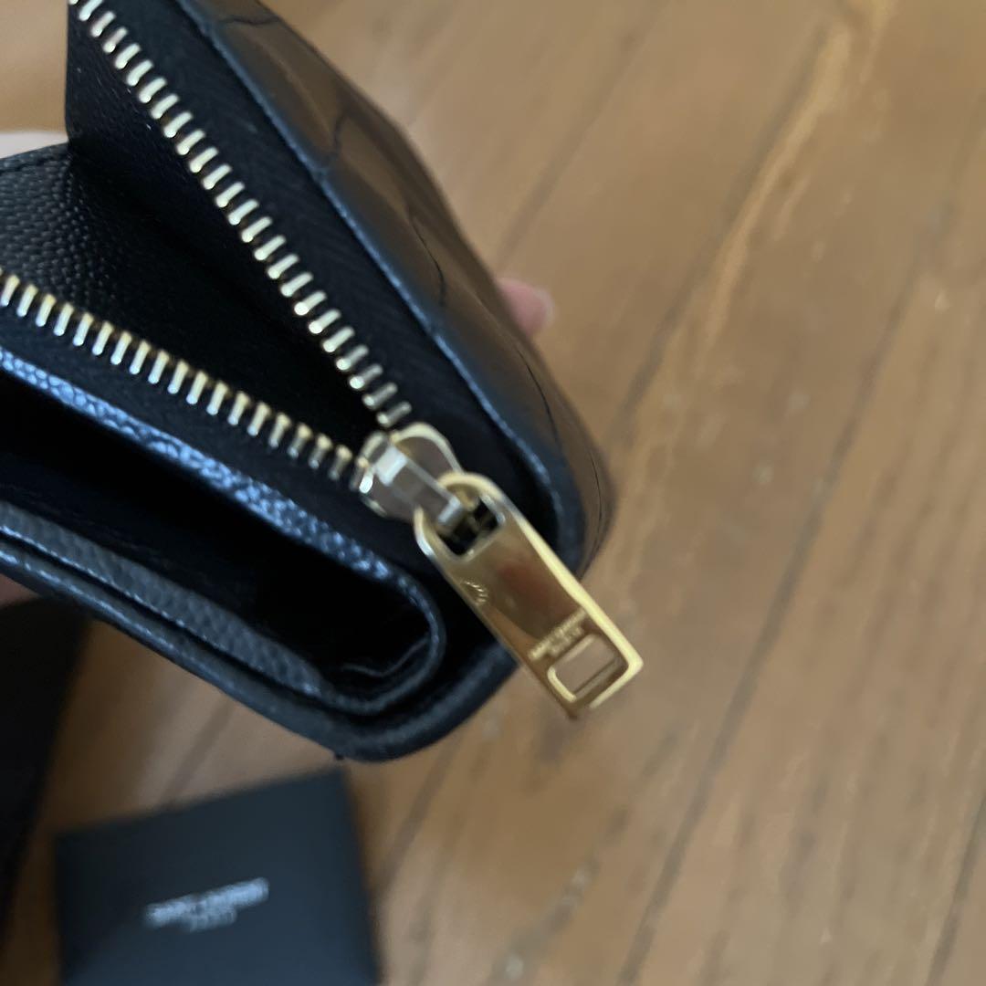 【美品】イブサンローラン　二つ折り財布