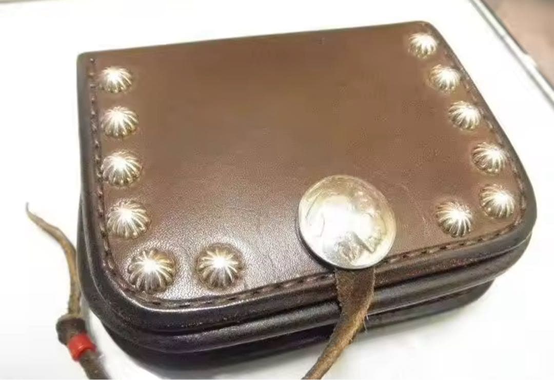 スタッズ付きブラウンレザーコインケース　栃木レザー　レザー財布　アメカジ