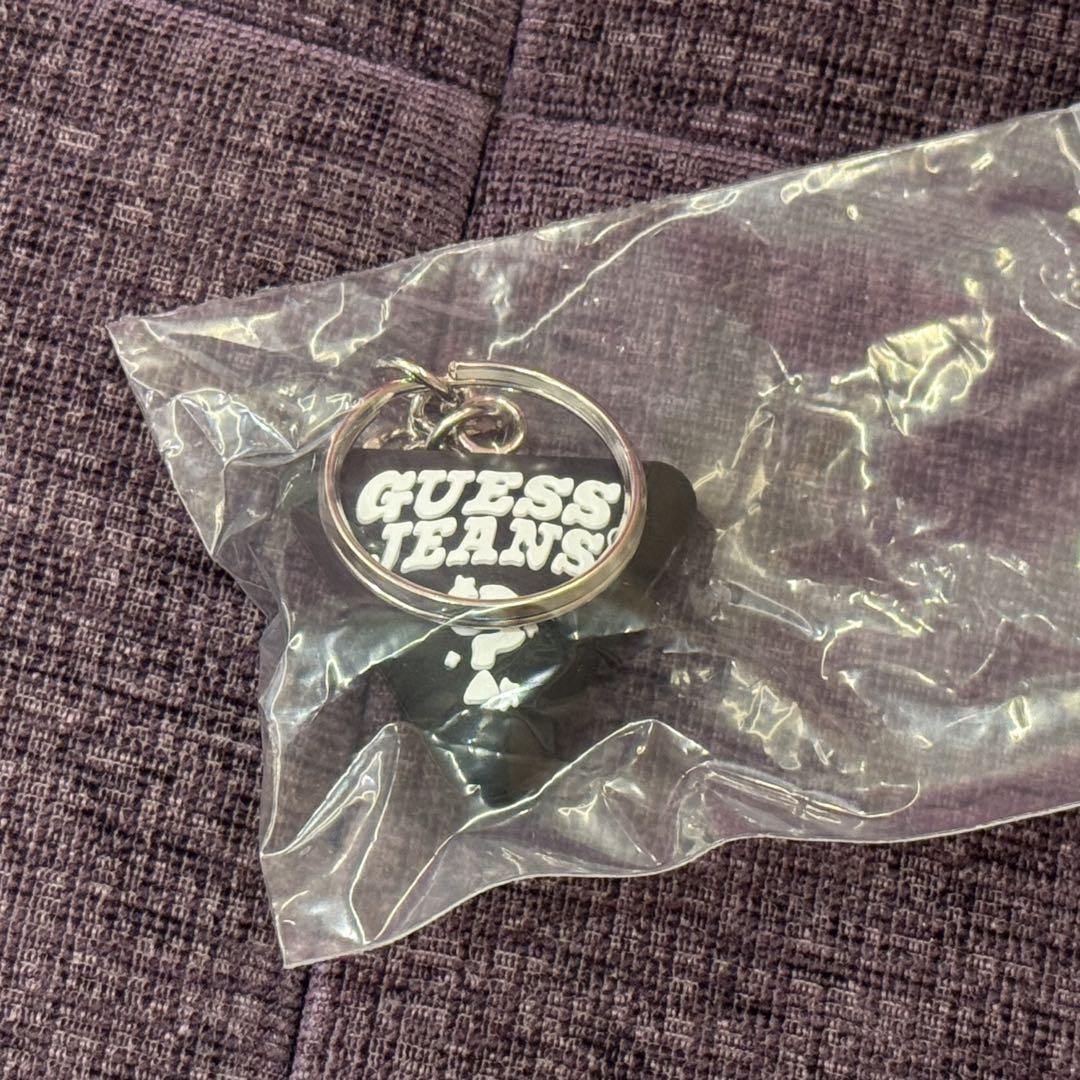 guess jeans キーホルダー verdy vicゲスジーンズ 限定 guess jeans キーホルダー verdy ゲスジーンズ 限定 - メルカリ